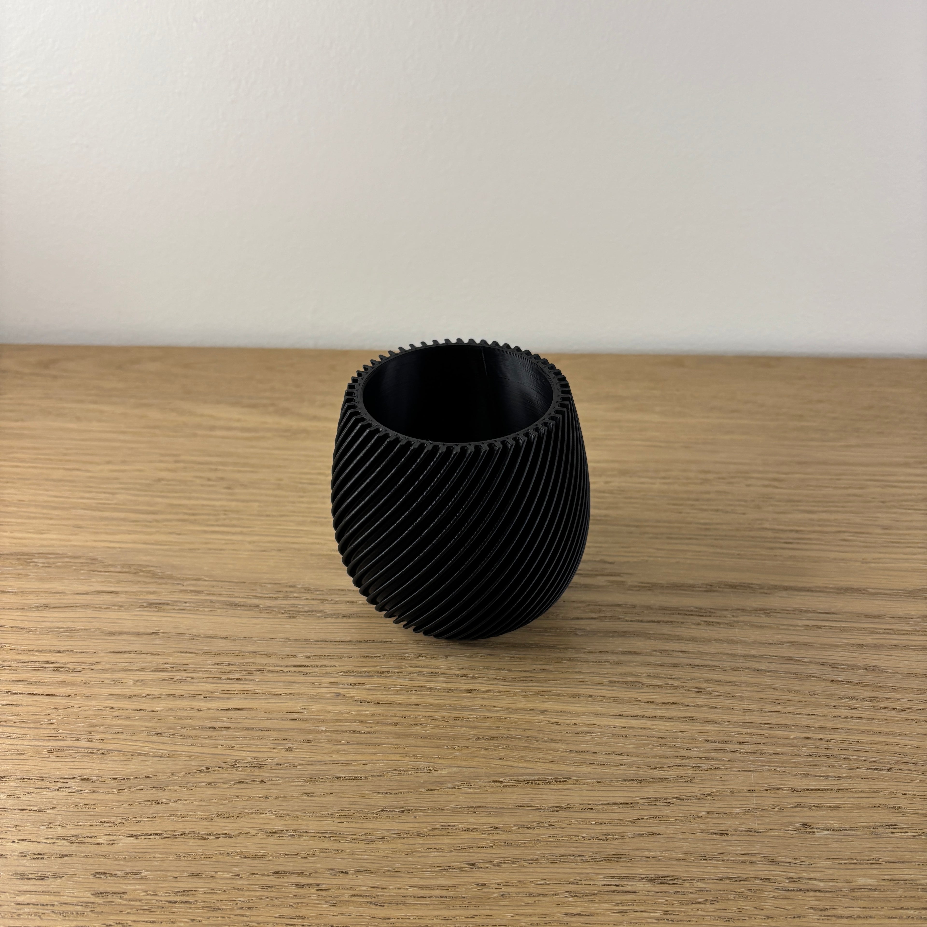 Mini designový květináč